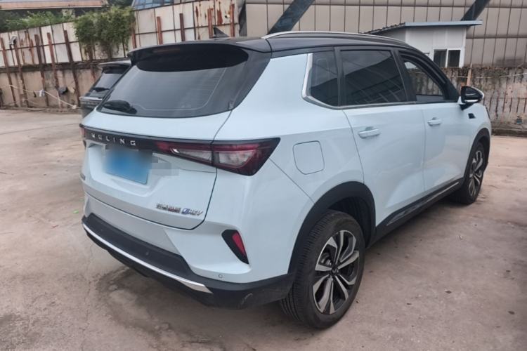 Used Wuling Asta 2022 2.0L DHT Electric-Speed Version Rear Right 45 Deg