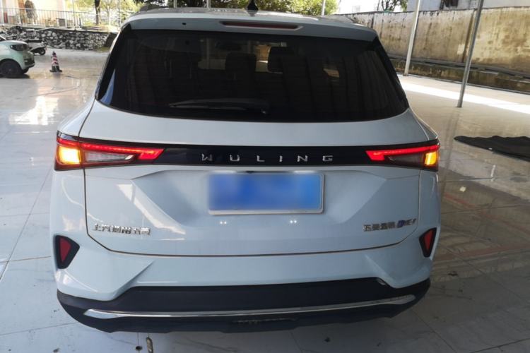 Used Wuling Asta 2022 2.0L DHT Electric Power Version Rear