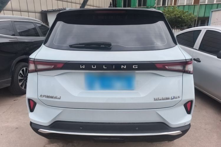 Used Wuling Asta 2022 2.0L DHT Electric-Speed Version Rear