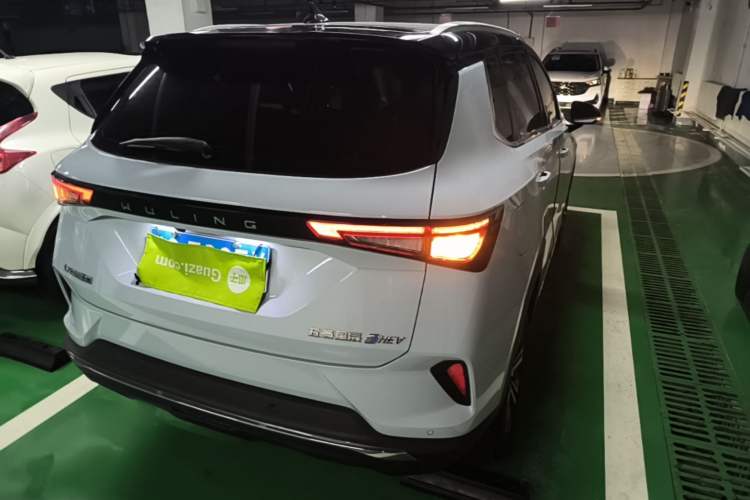 Used Wuling Asta 2022 2.0L DHT Electric-Speed Version Right Rear Taillight