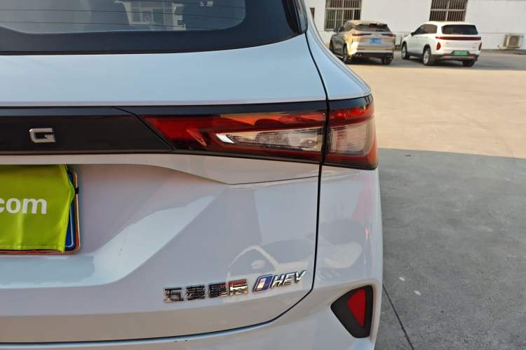 Used Wuling Asta 2022 2.0L DHT Electric-Speed Version Right Rear Taillight