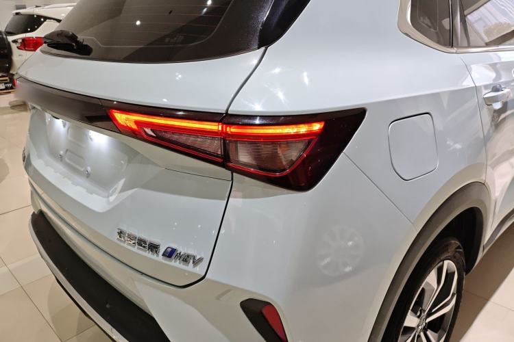Used Wuling Asta 2022 2.0L DHT Electric-Speed Version Right Rear Taillight