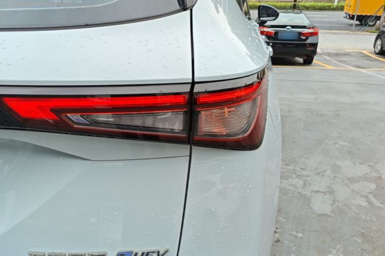Used Wuling Asta 2022 2.0L DHT Electric-Speed Version Right Rear Taillight
