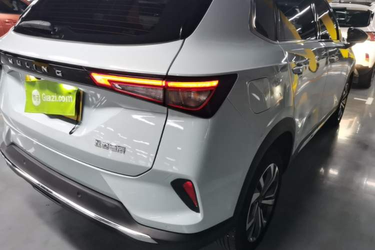 Used Wuling Asta 2022 2.0L DHT Electric-Speed Version Right Rear Taillight