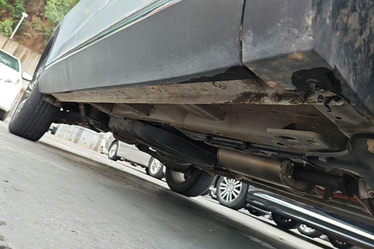 Used Wuling Asta 2022 2.0L DHT Electric-Speed Version Right Side Sill