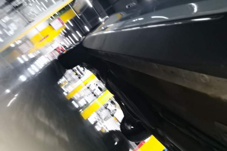 Used Wuling Asta 2022 2.0L DHT Electric-Speed Version Right Side Sill