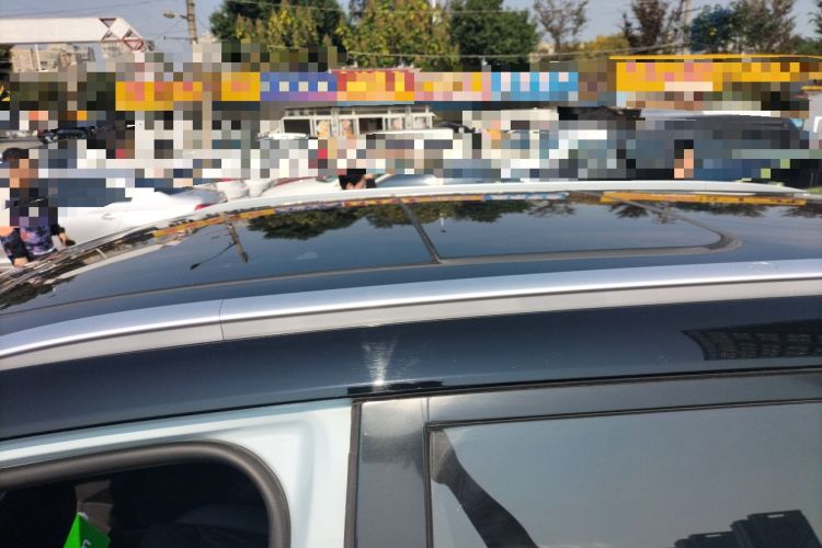 Used Wuling Asta 2022 2.0L DHT Electric-Speed Version Roof