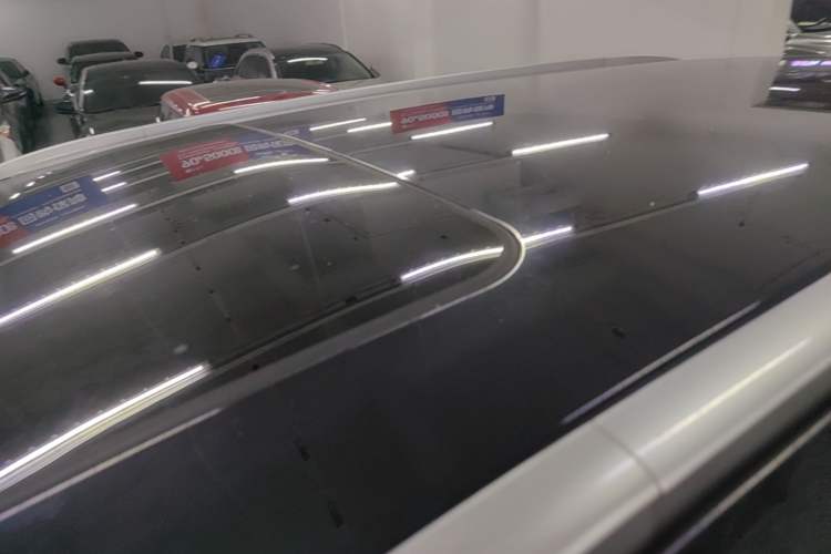 Used Wuling Asta 2022 2.0L DHT Electric-Speed Version Roof