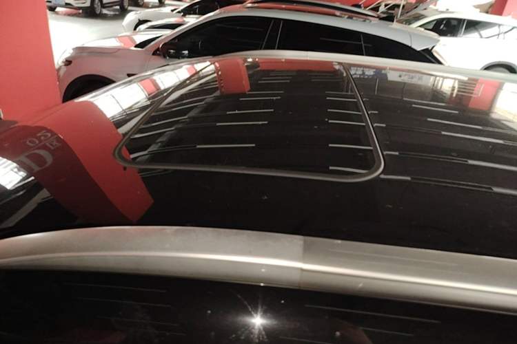 Used Wuling Asta 2022 2.0L DHT Electric-Speed Version Roof