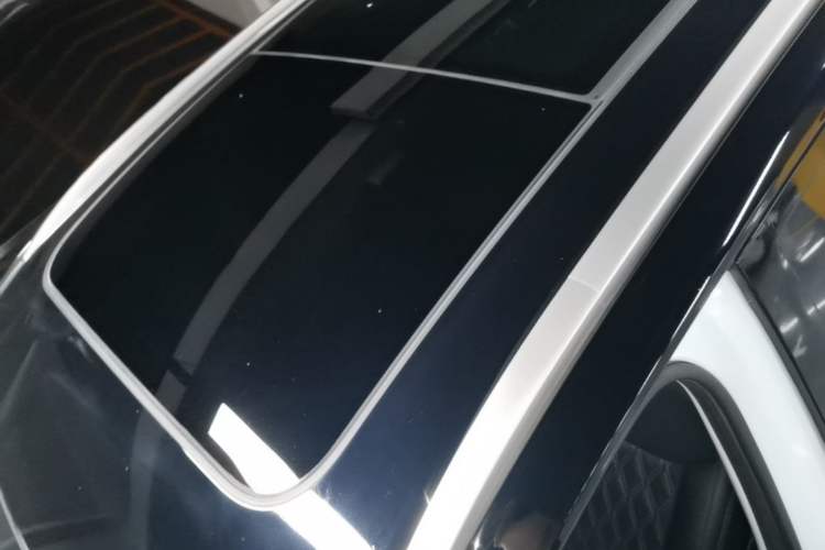 Used Wuling Asta 2022 2.0L DHT Electric-Speed Version Roof