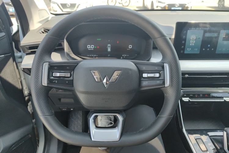 Used Wuling Asta 2022 2.0L DHT Electric-Speed Version Steering Wheel