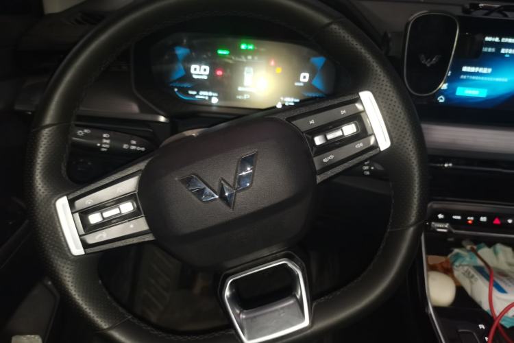 Used Wuling Asta 2022 2.0L DHT Electric-Speed Version Steering Wheel