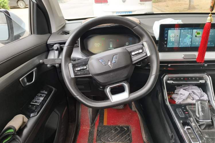 Used Wuling Asta 2022 2.0L DHT Electric-Speed Version Steering Wheel