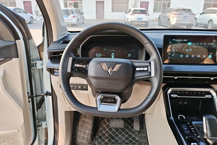 Used Wuling Asta 2022 2.0L DHT Electric-Speed Version Steering Wheel