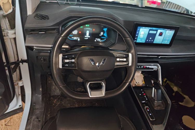 Used Wuling Asta 2022 2.0L DHT Electric-Speed Version Steering Wheel