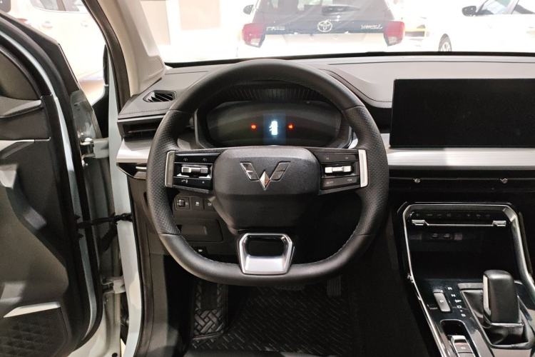 Used Wuling Asta 2022 2.0L DHT Electric-Speed Version Steering Wheel