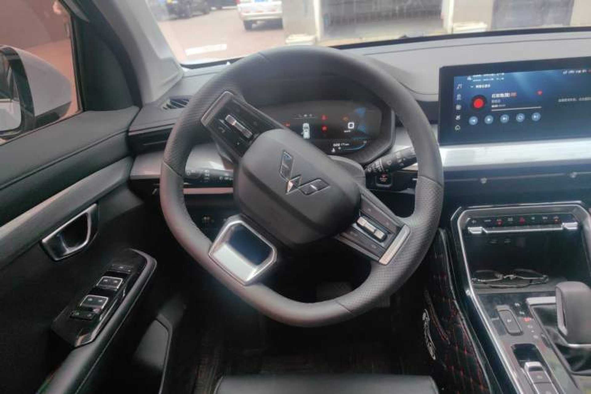 Used Wuling Asta 2022 2.0L DHT Electric-Speed Version Steering Wheel