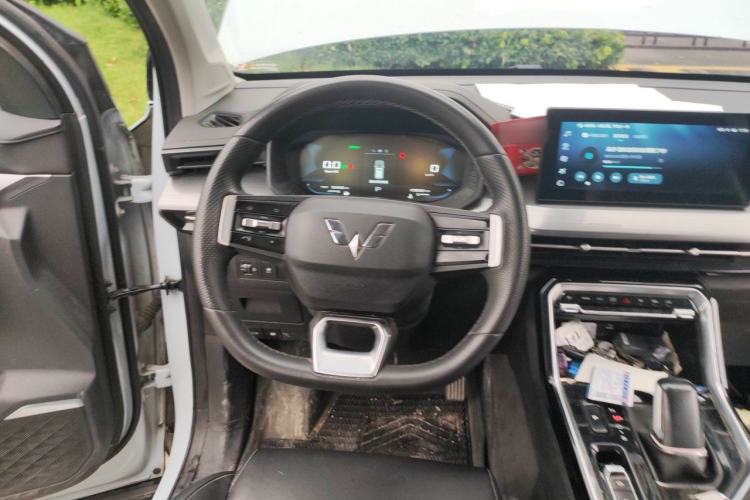 Used Wuling Asta 2022 2.0L DHT Electric-Speed Version Steering Wheel