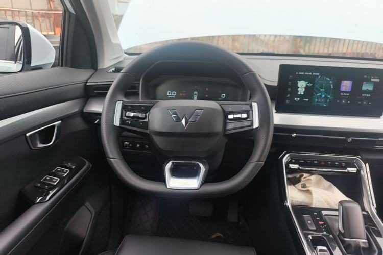 Used Wuling Asta 2022 2.0L DHT Electric-Speed Version Steering Wheel