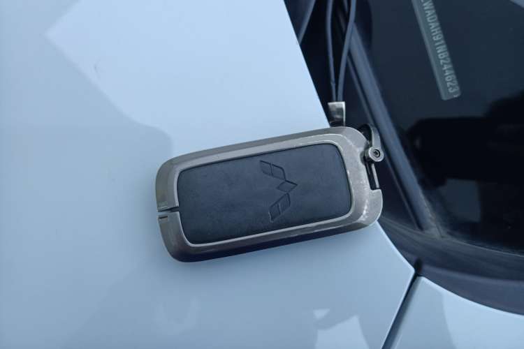 Used Wuling Asta 2022 2.0L DHT Electric-Speed Version Vehicle Key