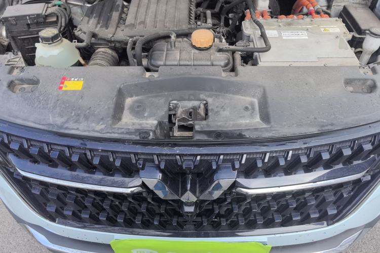 Used Wuling Asta 2022 2.0L DHT Electric-Speed Version Engine Bay