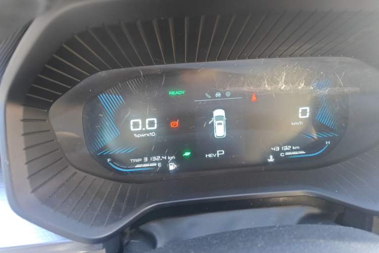 Used Wuling Asta 2022 2.0L DHT Electric-Speed Version Instrument Cluster