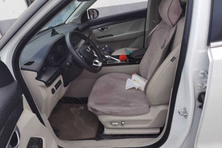 Used Wuling Asta 2022 2.0L DHT Electric-Speed Version Left Front Seat
