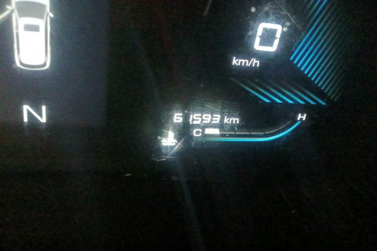 Used Wuling Asta 2022 2.0L DHT Electric-Speed Version Odometer Close Up