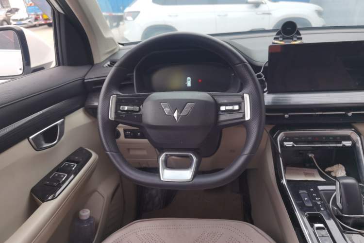 Used Wuling Asta 2022 2.0L DHT Electric-Speed Version Steering Wheel