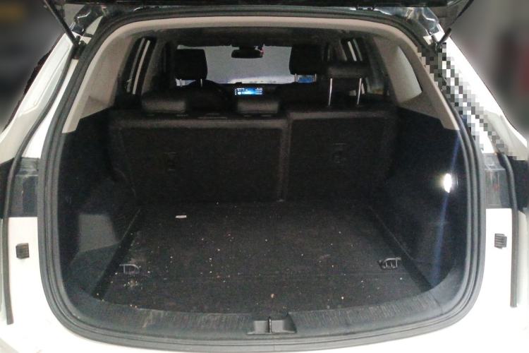 Used Wuling Asta 2022 2.0L DHT Electric-Speed Version Trunk