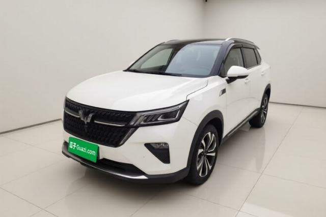 Używany Wuling Asta 2022 2.0L DHT Electric-Speed Version