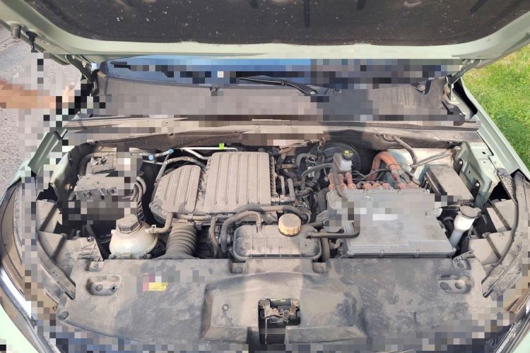 Used Wuling Asta 2022 2.0L DHT Electric-Speed Version Engine Bay