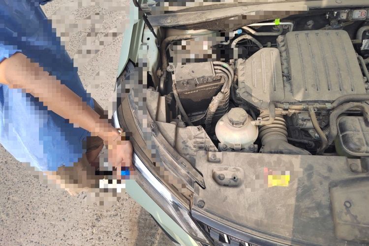 Used Wuling Asta 2022 2.0L DHT Electric-Speed Version Engine Bay Right