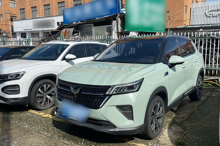Used Wuling Asta 2022 2.0L DHT Electric-Speed Version Exterior 4