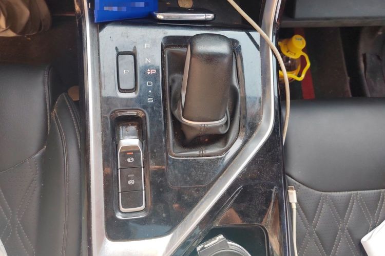 Used Wuling Asta 2022 2.0L DHT Electric-Speed Version Gear Lever