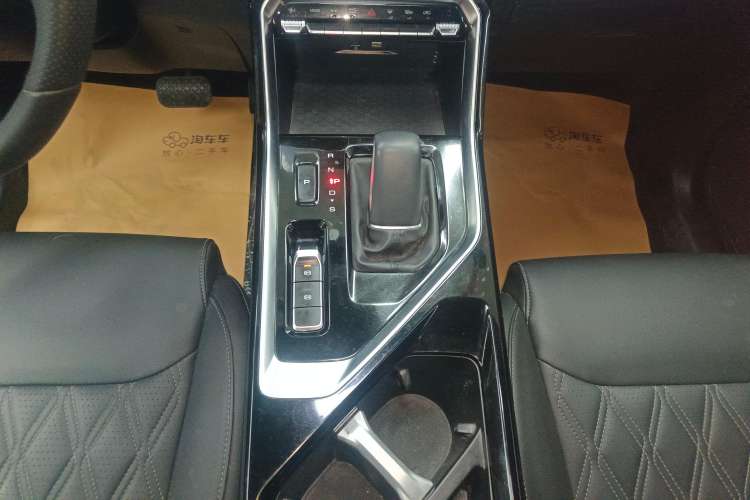 Used Wuling Asta 2022 2.0L DHT Electric-Speed Version Gear Lever
