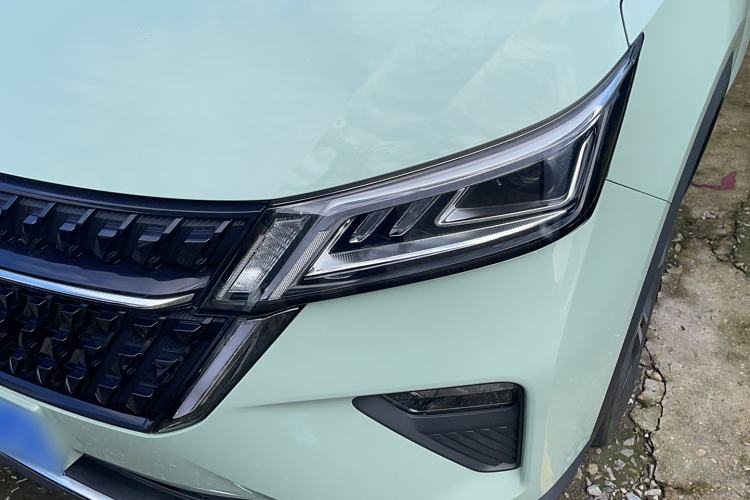 Used Wuling Asta 2022 2.0L DHT Electric-Speed Version Left Front Headlight
