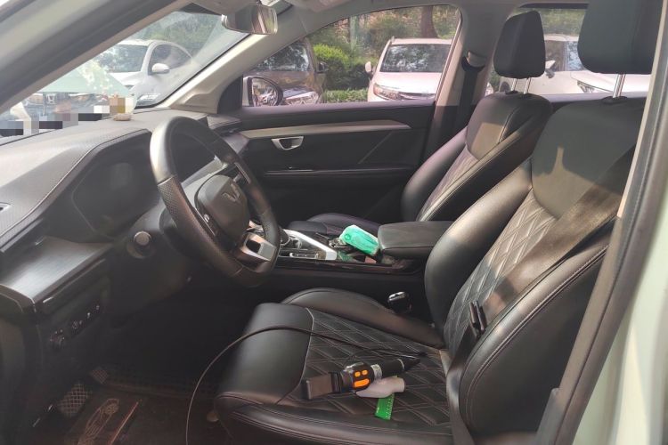 Used Wuling Asta 2022 2.0L DHT Electric-Speed Version Left Front Seat