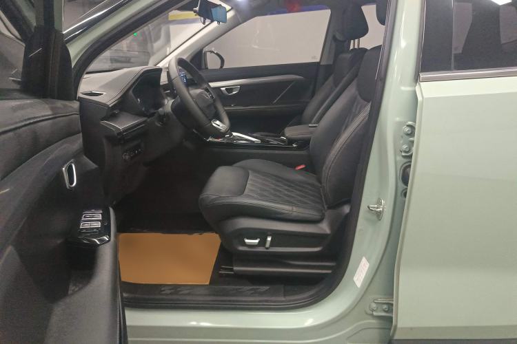 Used Wuling Asta 2022 2.0L DHT Electric-Speed Version Left Front Seat