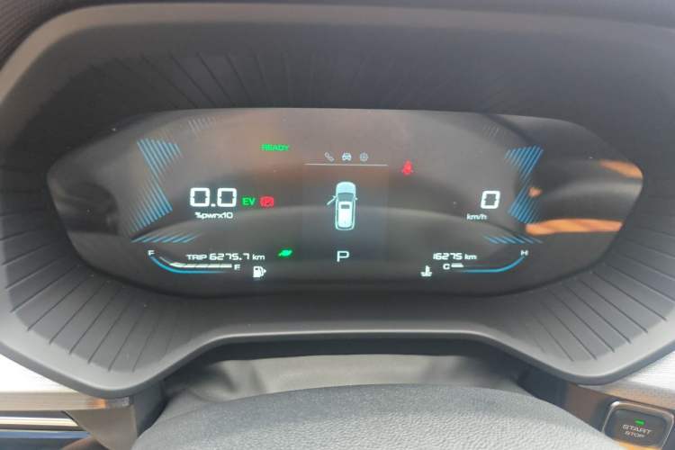 Used Wuling Asta 2022 2.0L DHT Electric-Speed Version Odometer Close Up