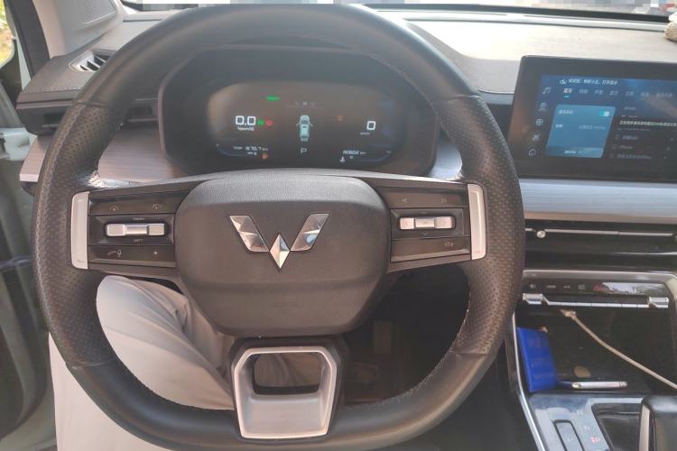 Used Wuling Asta 2022 2.0L DHT Electric-Speed Version Steering Wheel