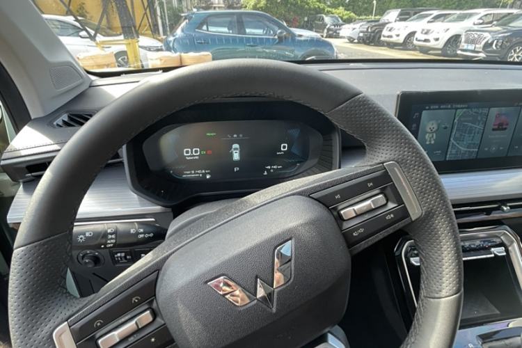 Used Wuling Asta 2022 2.0L DHT Electric-Speed Version Steering Wheel