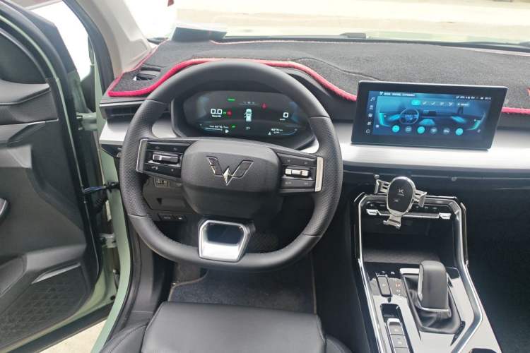 Used Wuling Asta 2022 2.0L DHT Electric-Speed Version Steering Wheel