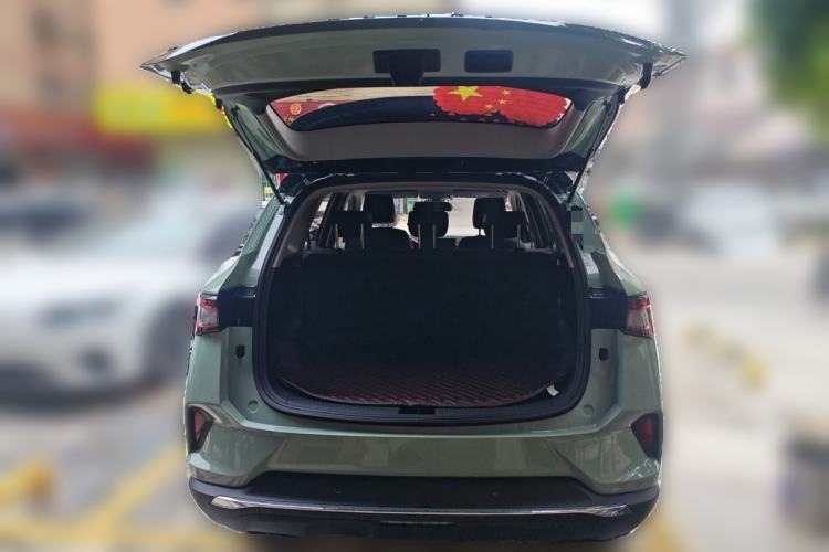 Used Wuling Asta 2022 2.0L DHT Electric-Speed Version Trunk