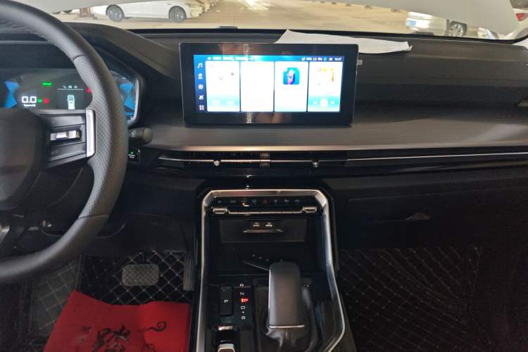 Used Wuling Asta 2022 2.0L DHT Electric-Speed Version Audio And AC Panel