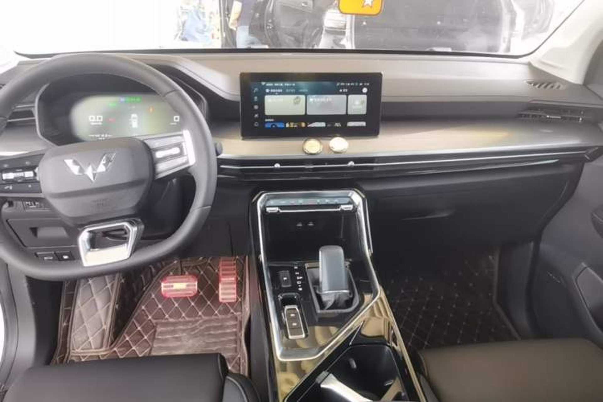 Used Wuling Asta 2022 2.0L DHT Electric-Speed Version Audio And AC Panel