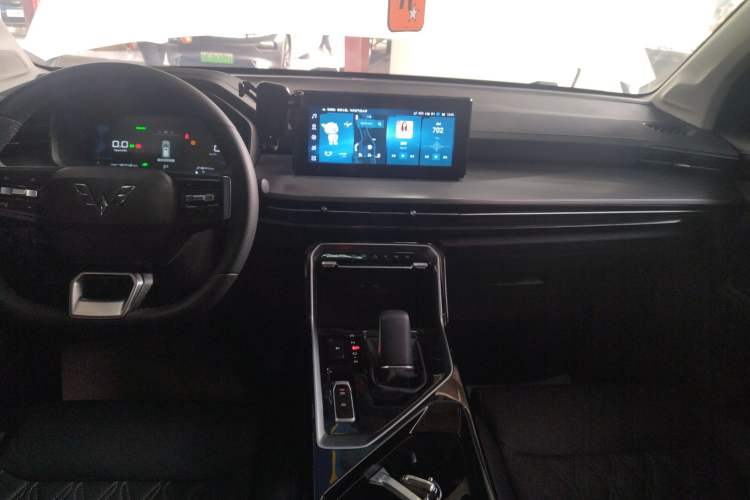 Used Wuling Asta 2022 2.0L DHT Electric-Speed Version Audio And AC Panel