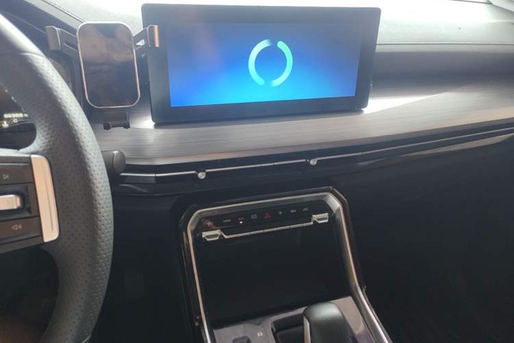 Used Wuling Asta 2022 2.0L DHT Electric-Speed Version Audio And AC Panel