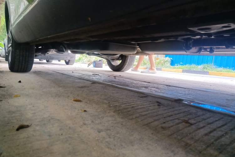 Used Wuling Asta 2022 2.0L DHT Electric-Speed Version Chassis Front Right