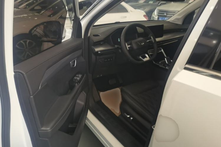 Used Wuling Asta 2022 2.0L DHT Electric-Speed Version Driver Seat